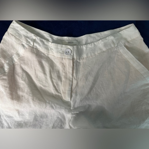 Marks & Spencer Women's white Bermudas - Picture 2 of 6